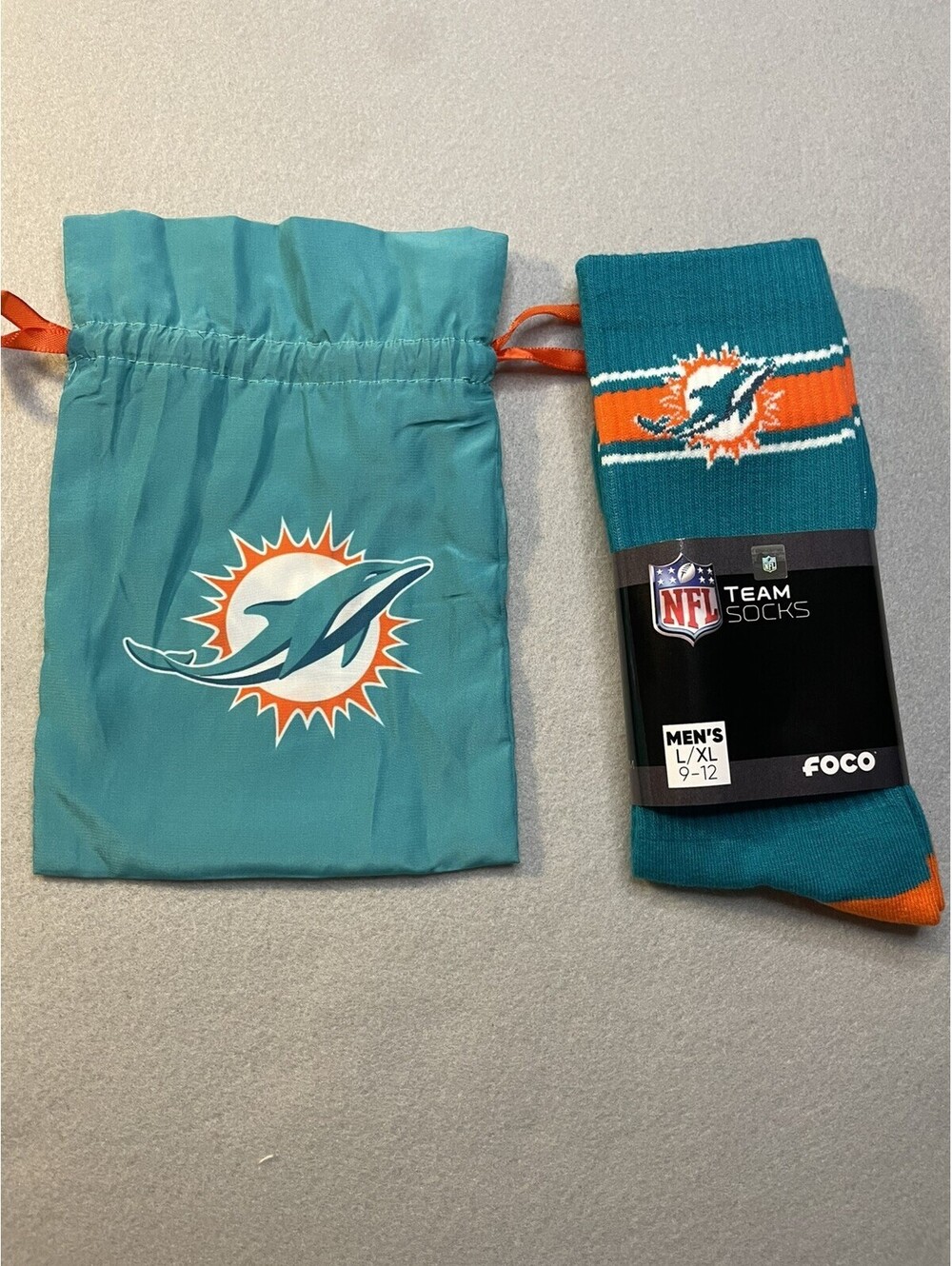 Official Logo Miami Dolphins Unisex Sock Mens L/XL 9-12 With Gift Bag